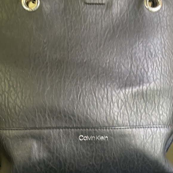 Calvin Klein hobo bag - Picture 2 of 6